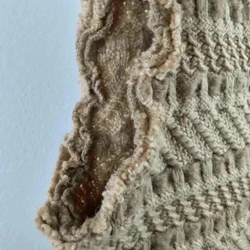 St. JOHN  Sport top Size P 95% wool - Picture 2 of 7